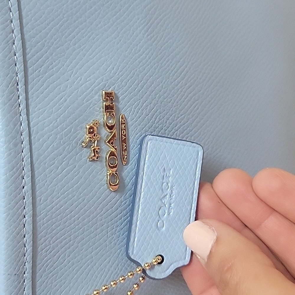 Coach Crossgrain Leather Taxi Tote - Pale Blue like new condition - Picture 7 of 17